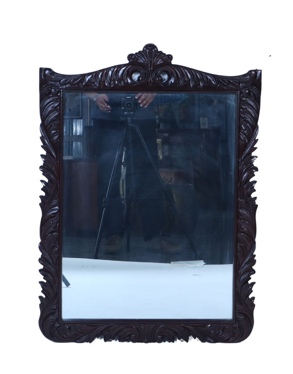 WOODEN CARVED MIRROR FRAME WITH MIRROR 